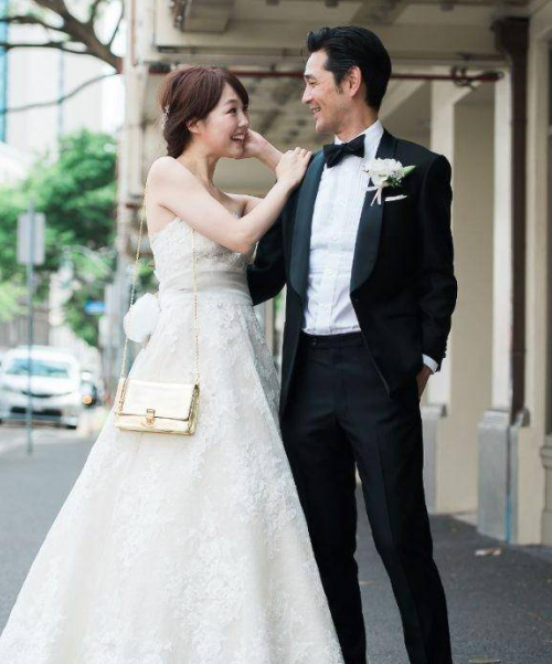 西服定做廠(chǎng)家，西裝訂做，婚禮西服定做